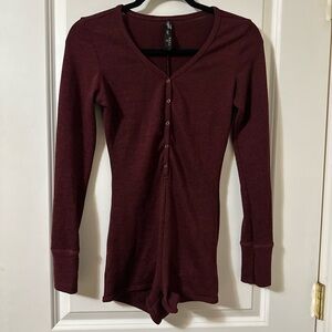 Cute, sexy romper with working front snaps